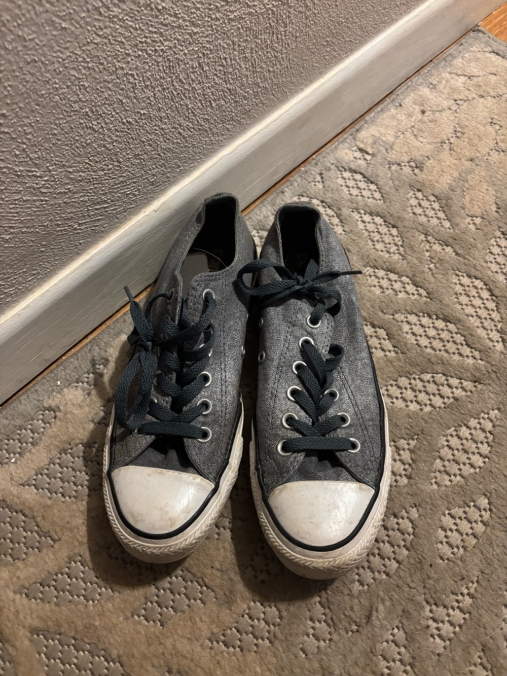 Converse metallic grey low tops